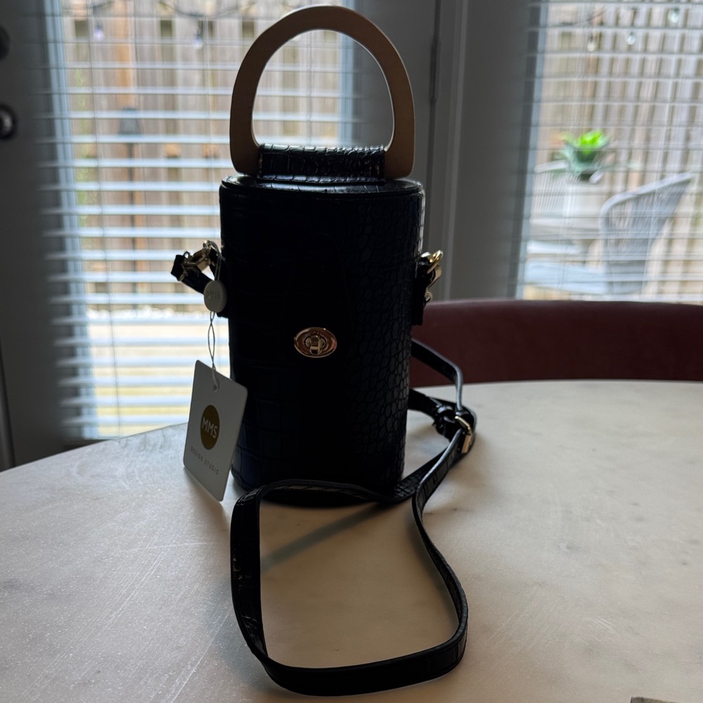 Elegant Black Croc-Embossed Cylinder Bag